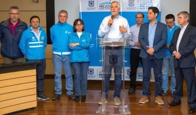 El Alcalde Enrique Peñalosa pronunciándose sobre la grave situación.