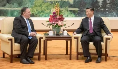 El secretario de Estado de EEUU, Mike Pompeo y el ministro de Asuntos Exteriores chino, Wang Yi.