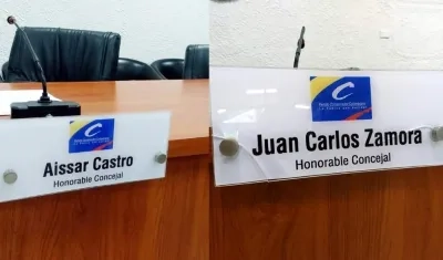 Así se vieron las curules de los concejales Aissar Castro y Juan Carlos Zamora.