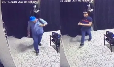 Los dos ladrones que quedaron grabados en cámaras de seguridad. 