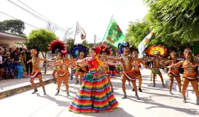 La Reina del Carnaval Isabella Chams durante el rodaje de su video.