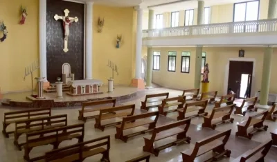 Interior de la iglesia San Rafael, en el barrio Montes de Barranquilla.