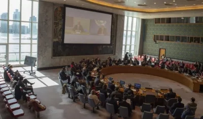 El Consejo de Seguridad subrayó la importancia de asegurar una plena reincorporación socioeconómica, política y legal de los desmovilizados.