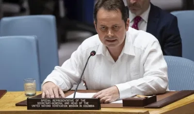 Fotografía cedida por la ONU donde aparece su representante para Colombia, Carlos Ruiz Massieu, mientras habla durante una reunión del Consejo de Seguridad sobre la situación en Colombia, este viernes.