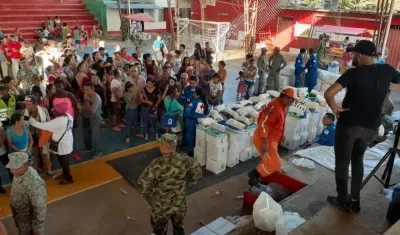 Entrega de ayudas de la UNGRD en San José del Guaviare.