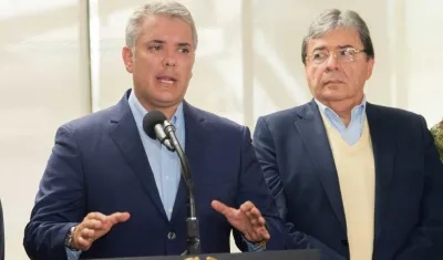 El Presidente Iván Duque y el Canciller Carlos Holmes Trujillo.