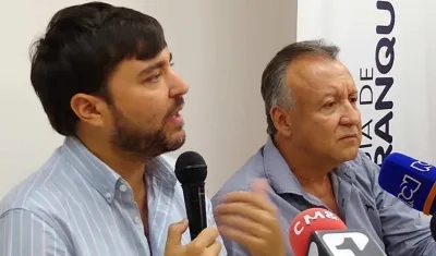 El Alcalde de Barranquilla, Jaime Pumarejo Heins. y su Secretario de Salud, Alexander Moscoso