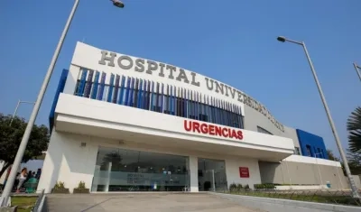 Los dos heridos reciben atención médica en el Hospital Universidad del Norte. 