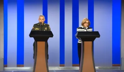 Director de la Policía, general Óscar Atehortúa, y la ministra de Justicia, Margarita Cabello.
