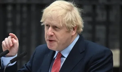 Boris Johnson en su primera comparecencia después del coronavirus.