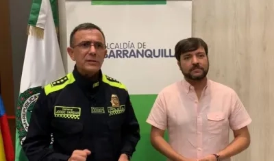 General Jorge Luis Vargas y el alcalde de Barranquilla, Jaime Pumarejo. 