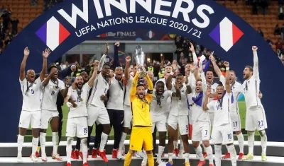 Un tanto polémico de Kylian Mbappé convirtió a Francia en la campeona de la segunda edición de la Liga de Naciones.