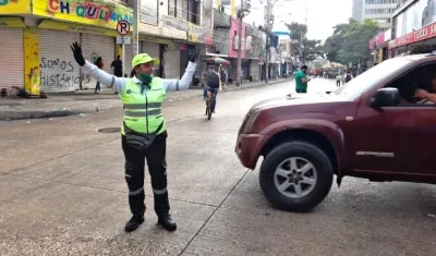 Orientadores del tránsito con presencia en las calles de Barranquilla.