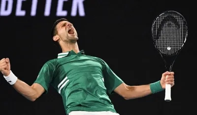 Novak Djokovic celebra tras su victoria. 