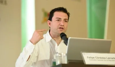 Carlos Felipe Córdoba, Contralor.