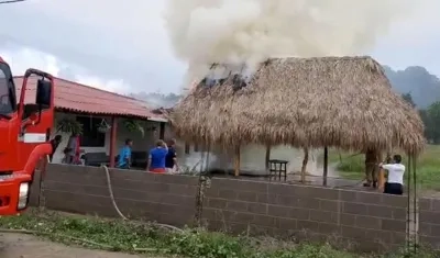 Incendio en cabaña en Santa Verónica
