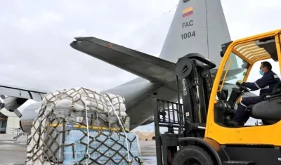 Fuerza Aérea traslada a personal y las ayudas dispuestas por nuestro país para apoyar a los haitianos.