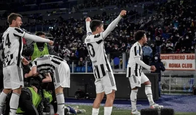 Jugadores de la Juventus celebran el triunfo. 
