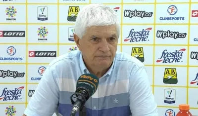 Julio Comesaña, entrenador de Junior. 