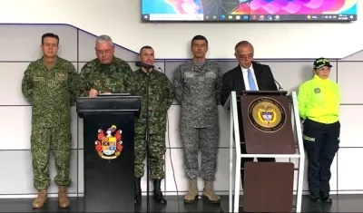 El Ministro Iván Velásquez entregando el balance de las operaciones militares.