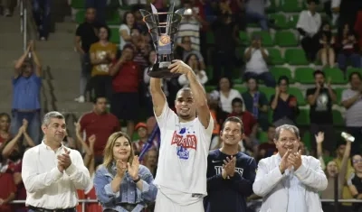 Jonathan Rodríguez fue escogido como el Jugador Más Valioso de la temporada regular.