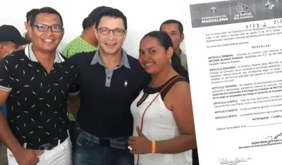 El Gobernador Carlos Caicedo con Lisander Blanco y su esposa.