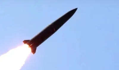 Foto de referencia del lanzamiento de un misil.