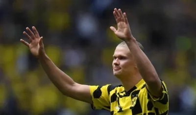 Erling Haaland, delantero noruego, se despidió de la afición del Dortmund. 