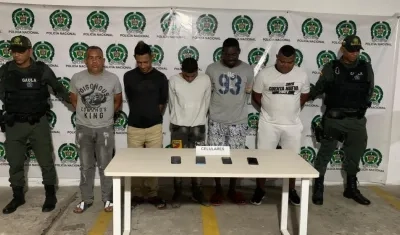 Cinco capturados por extorsión en Barranquilla.