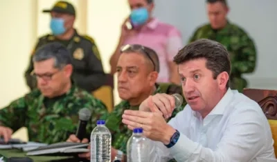 Diego Molano, Ministro de Defensa, en el consejo de seguridad desde Corozal, Sucre.