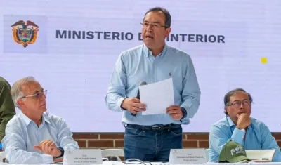 Iván Velásquez, Alfonso Prada y el Presidente Petro.