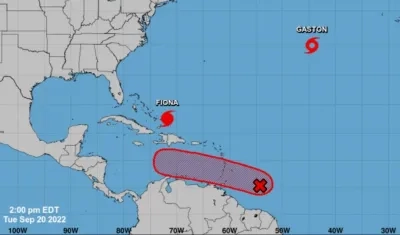 La X roja es la onda tropical y su trayectoria que podría tener. 