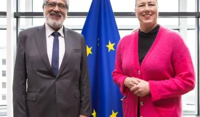 El ministro de Comercio, Industria y Turismo, Germán Umaña, con la comisaria europea Jutta Urpilainen.