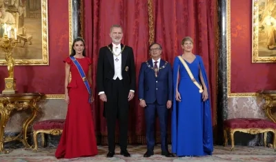 Los reyes de España, Letizia y Felipe VI; el Presidente Gustavo Petro y la primera dama Verónica Alcocer.