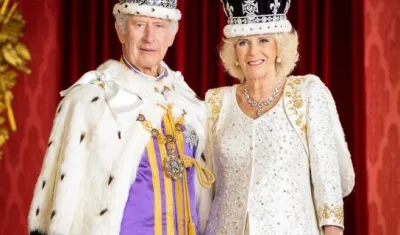 La nueva foto oficial de los reyes Carlos III y Camila