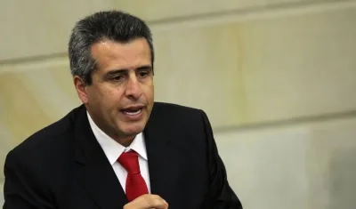 Ministro del Interior, Luis Fernando Velasco.
