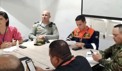 Reunión de seguridad por temporada de vacaciones.