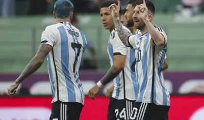 Lionel Messi celebra su gol ante Australia, su 103 con Argentina.
