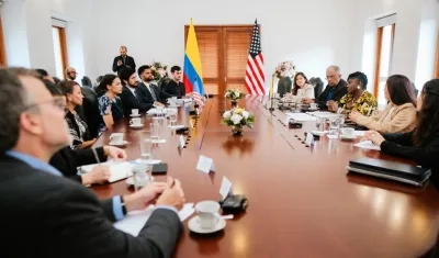 Imagen de la reunión entre la vicepresidenta y los congresistas.