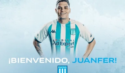 El anuncio de Juan Fernando Quintero como nuevo jugador de Racing.  