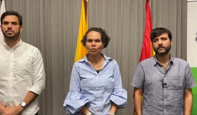 La ministra del Deporte, Astrid Bibiana Rodríguez, el alcalde Jaime Pumarejo y Luis Restrepo, director de Indeportes Atlántico