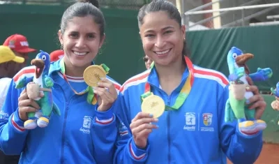 María Paulina Pérez y María Fernanda Herazo, medalla de oro para el Atlántico en el dobles del tenis femenino. 