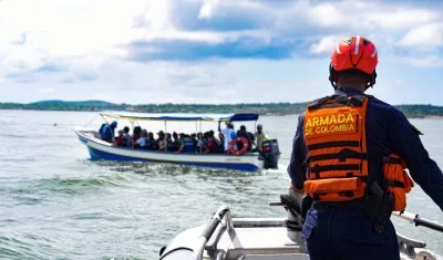 Foto referencia de una embarcación en zona insular de Cartagena. La emergencia fue atendida por la Armada