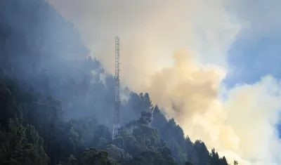 Incendio en el Cerro El Cable, en Bogotá.