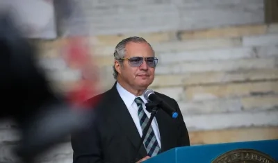 Iván Name Vásquez, presidente del Senado. 
