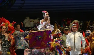 Melisa Cure Villa y Juventino Ojito, Reina y el Rey del Carnaval de Barranquilla 2024.
