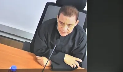 Juez Segundo Especializado de Barranquilla, Hugo Junior Carbonó Ariza.